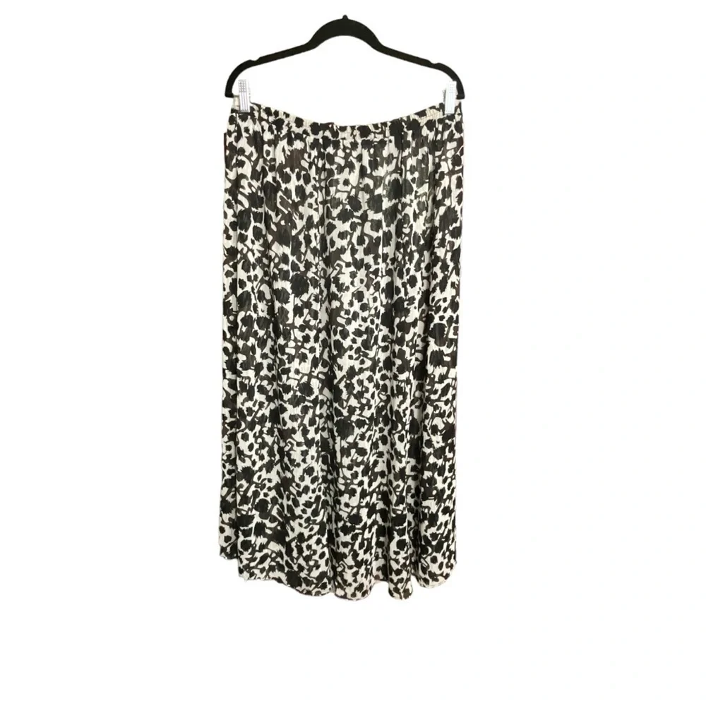 Maggie‎ Barnes Black and White Reversible Skirt
